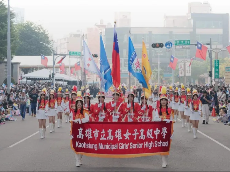 高雄女中儀隊將參加2/14「閃光召集令」演出。翻攝畫面