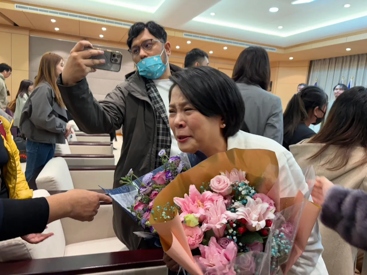 民眾黨立委李貞秀感動落淚。邱筠媜攝