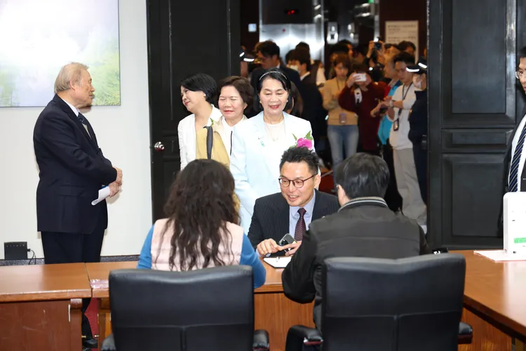 民眾黨立委洪毓祥報到。莊宗達攝