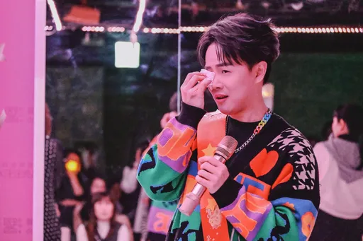 陳孟賢直播帶貨締造單場150萬銷售佳績　開春宣布全新身份！突然哭了