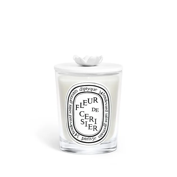 Diptyque限量櫻花燭蓋，2700元。品牌提供