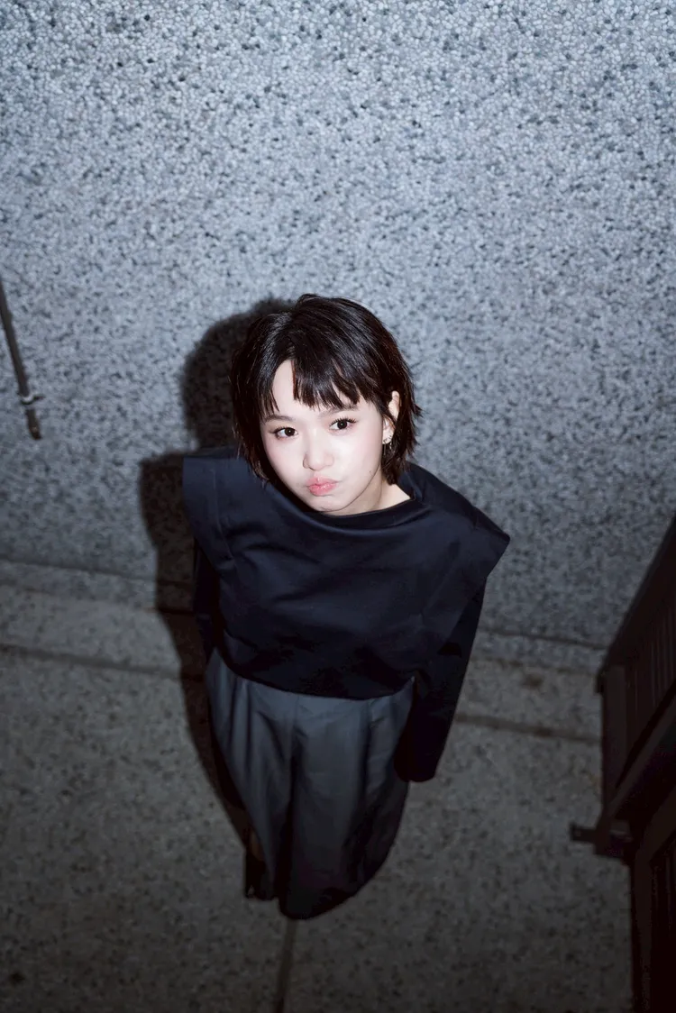 嚴正嵐常詢問薦骨的意見。糸糸可守提供