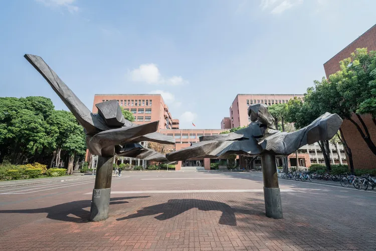 進入本國人發明專利百大的22所學校中，成功大學以134件連續4年居學校首位。翻攝成功大學臉書專頁