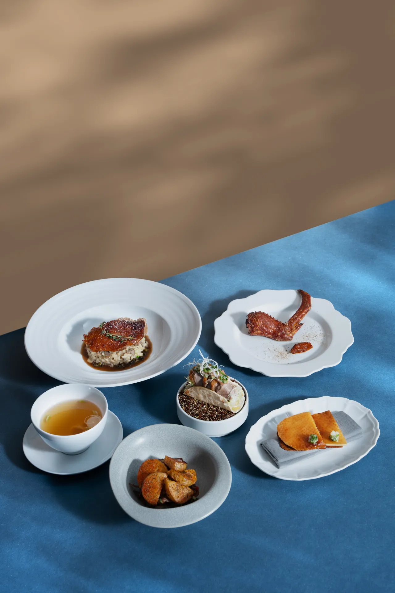 archi 藝廚「全鴨宴」節慶菜單重新「定味」宜蘭一鴨六吃。業者提供