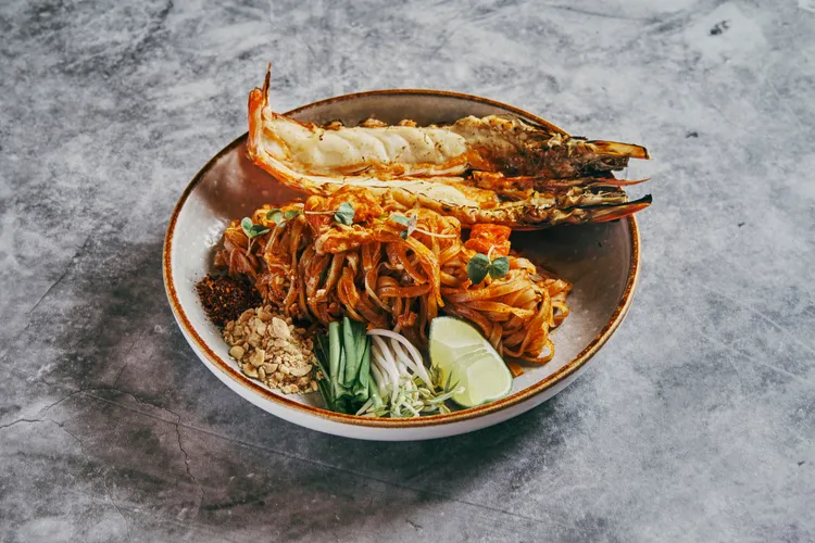 單點菜「泰式虎蝦炒河粉」。業者提供