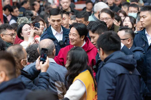 大年初一參拜、發福袋 賴清德：台灣經濟好還要更好