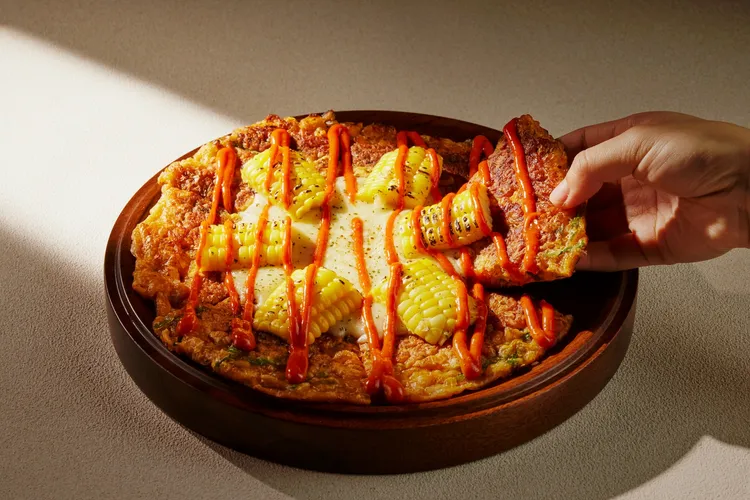 玉米起司辛奇煎餅259元。業者提供