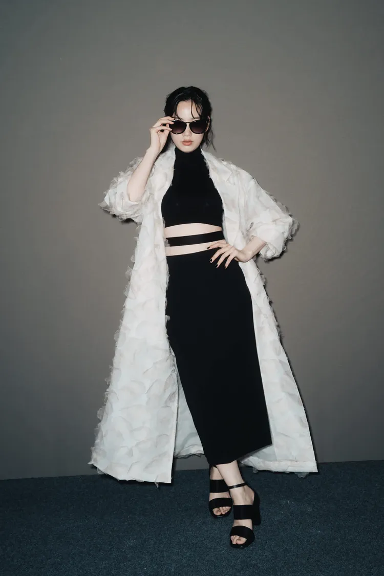 日本女星能年玲奈現身Max Mara 2026秋冬大秀。品牌提供