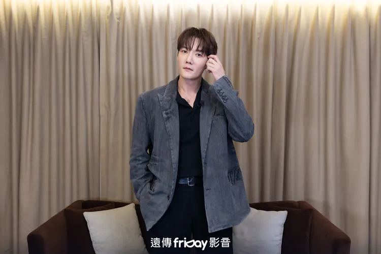 崔振赫雖在劇中扮演酒類公司社長，但私底下對於喝酒其實很隨性。friDay影音提供