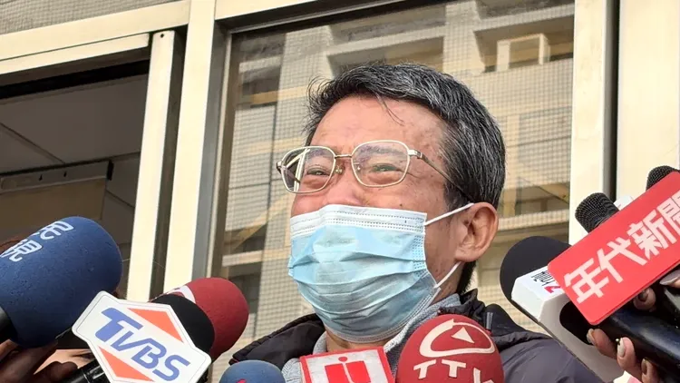 楊爸多次泣訴法院判太輕，讓人心疼。張欽攝