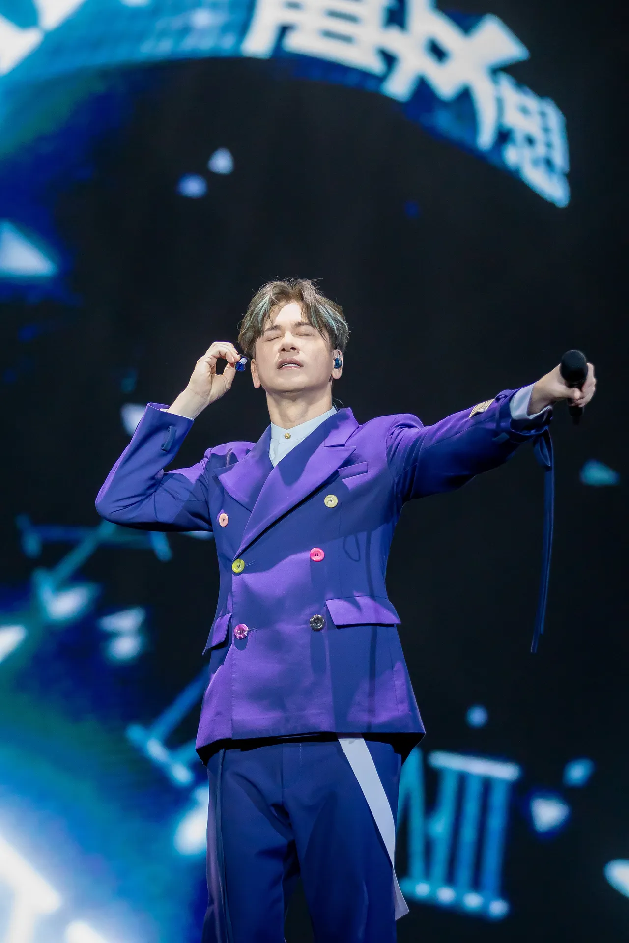 李聖傑2025大豐收！27年里程碑再創高峰：「FACE三部曲」完成、小巨蛋秒殺寫紀錄 。華納音樂提供