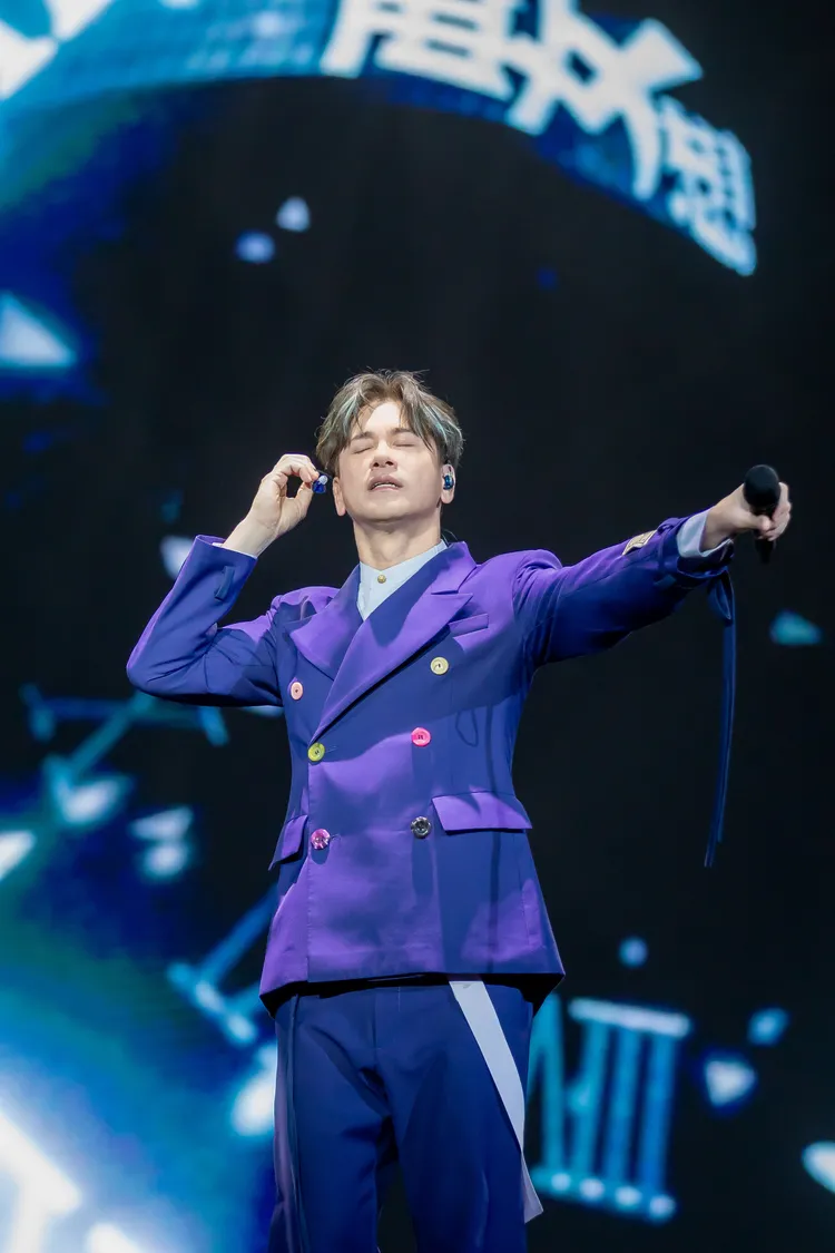 李聖傑2025大豐收！27年里程碑再創高峰：「FACE三部曲」完成、小巨蛋秒殺寫紀錄 。華納音樂提供