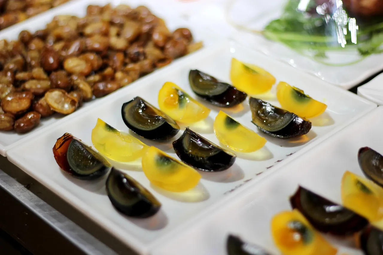 皮蛋常被做成料理，但因味道獨特，許多人不敢嘗試。翻攝自pixabay