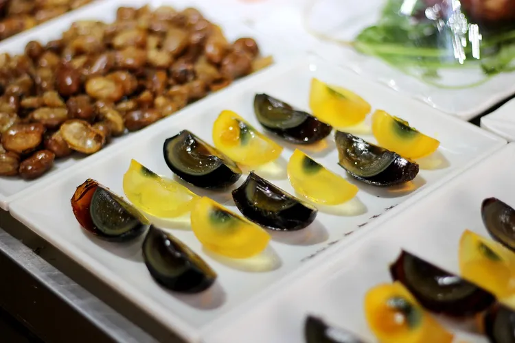 皮蛋常被做成料理，但因味道獨特，許多人不敢嘗試。翻攝自pixabay