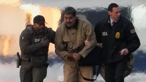 美軍抓捕馬杜洛傳「AI模型助攻」　美媒曝五角大廈動用Claude