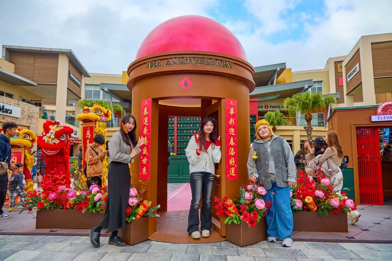 華泰名品城新年飯店、麻將舞台開運登場　初一到初三廣發新春發財金　