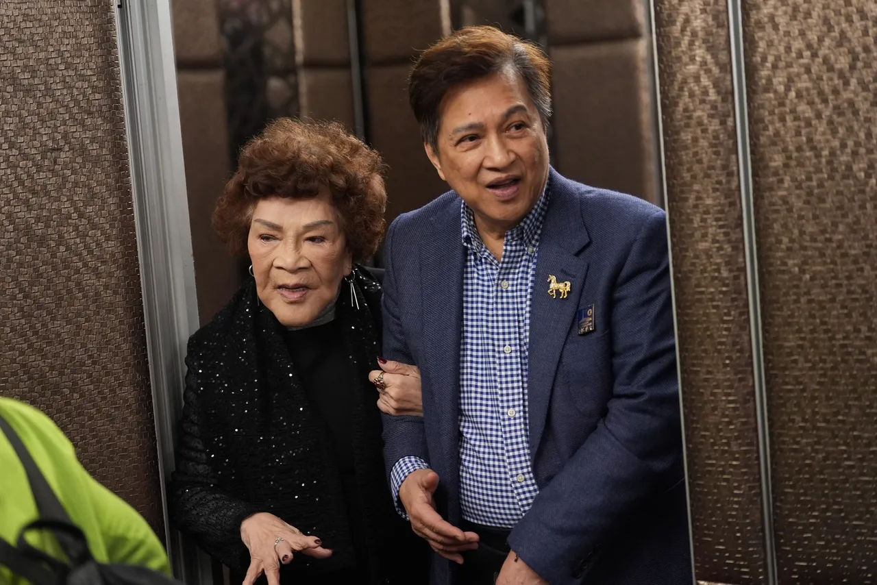 周遊（右）、李朝永今天出席演藝人員餐會。攝影中心攝