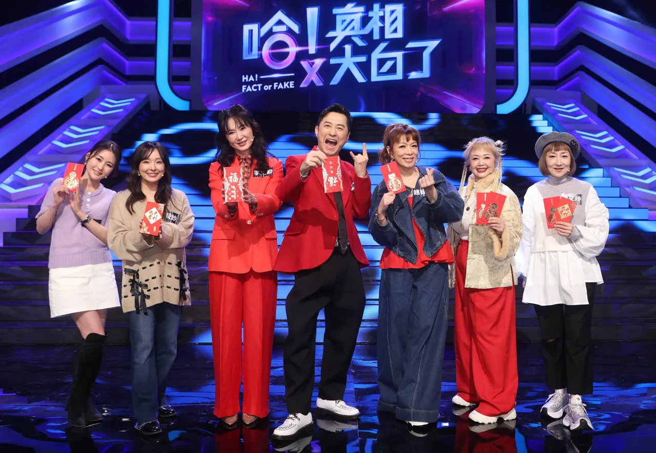 （左起）麻衣、愛紗、李之勤、趙詠華、金智娟、陳艾玲同上節目。公視提供