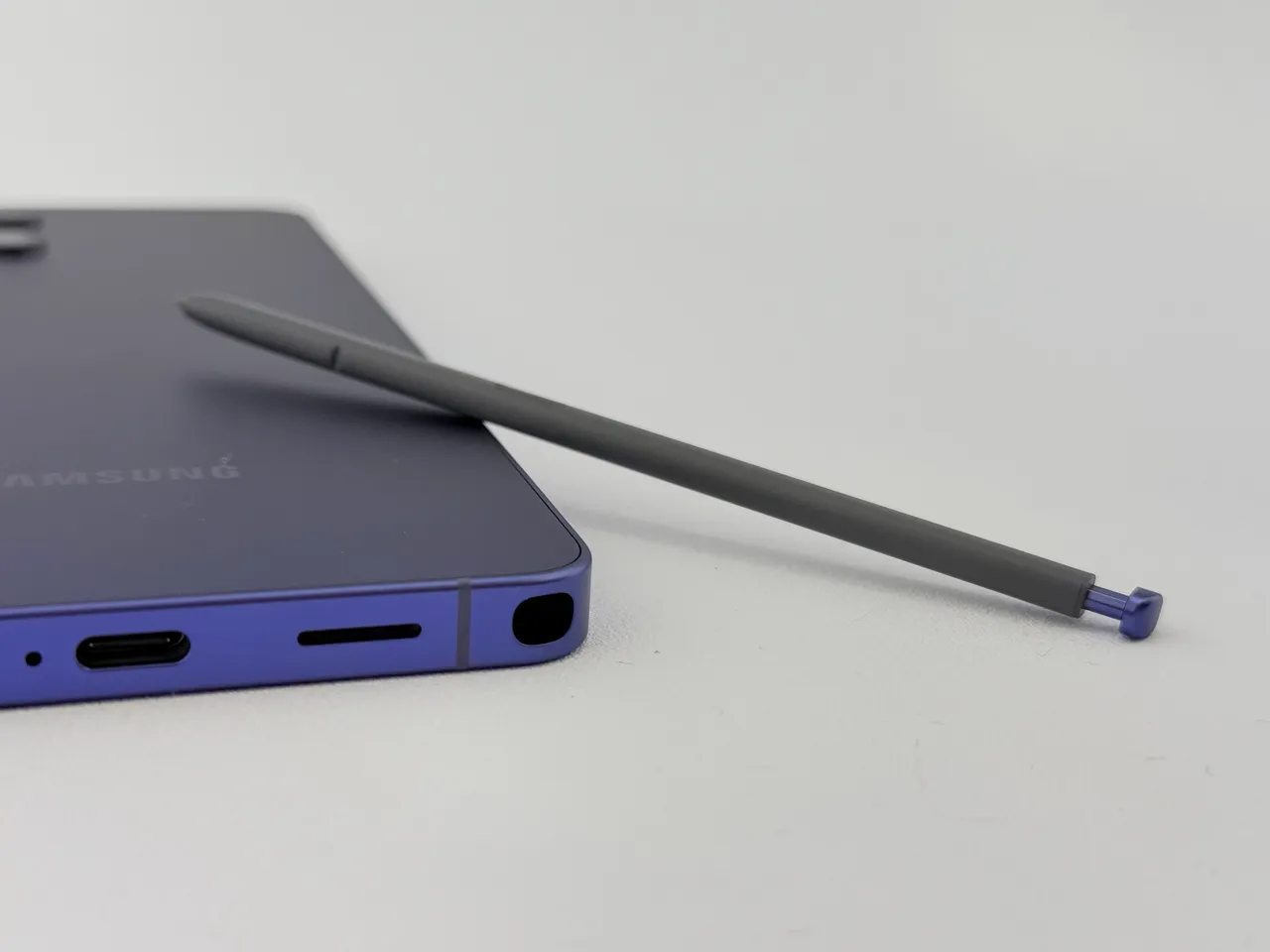 S26 Ultra同樣附有S Pen，也不具備藍牙功能。趙筱文攝