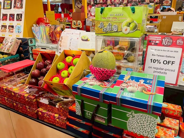 台南蜜棗採全程空運直送，搭配冷鏈保鮮縮短運輸時間，確保風味與品質。南市府提供