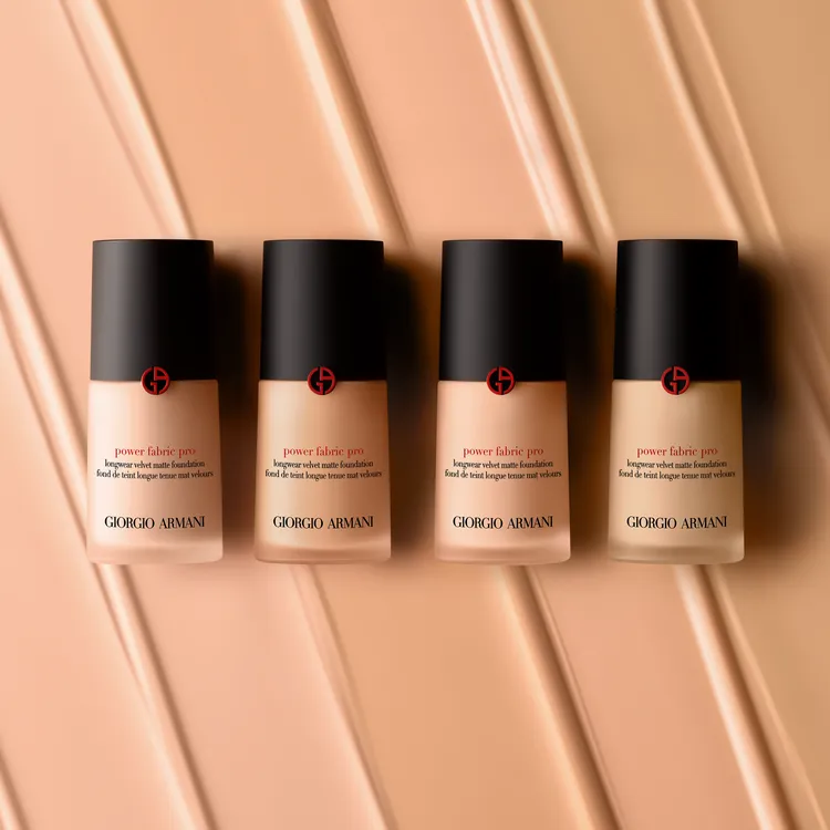 Giorgio Armani高訂完美絲絨水慕斯PRO，30ml／2700元。品牌提供