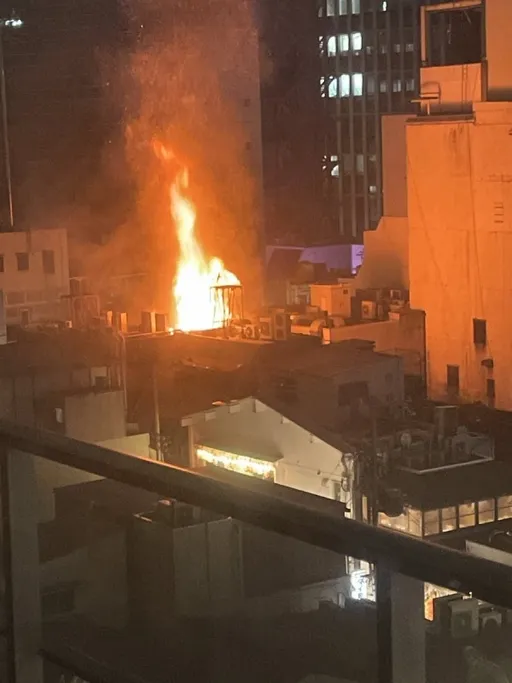 大阪梅田鬧區傳火災　出動43輛消防車