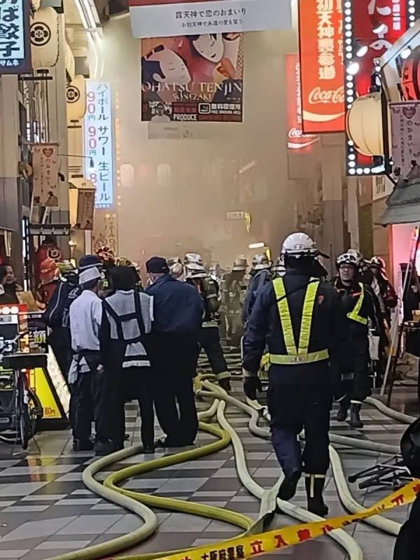 大阪出動警消前往火警地點灌救。翻攝X@Gt8VUlzRG7buafO