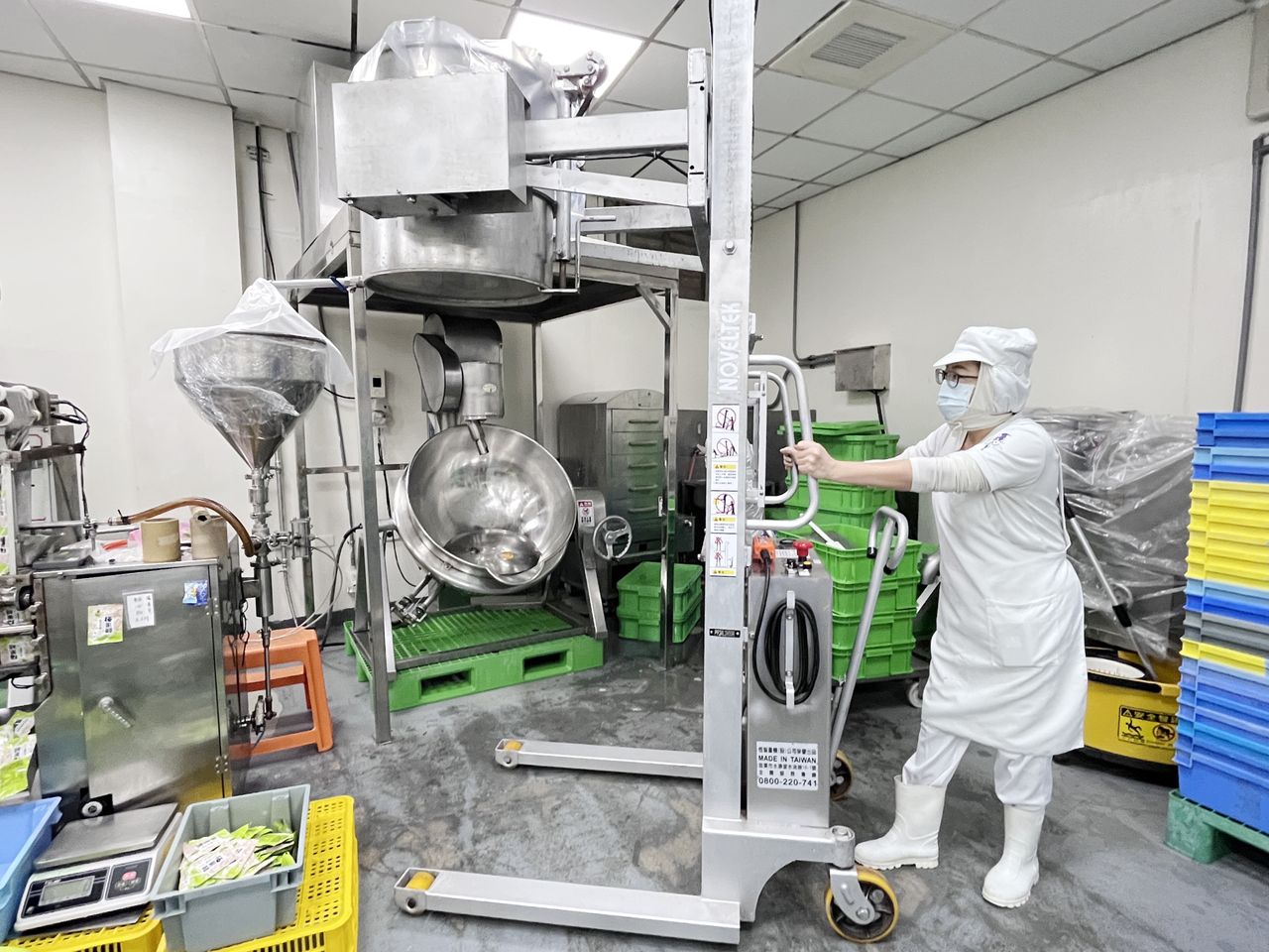 「職務再設計」補助企業改善職場環境 中高齡員工繼續發光發熱