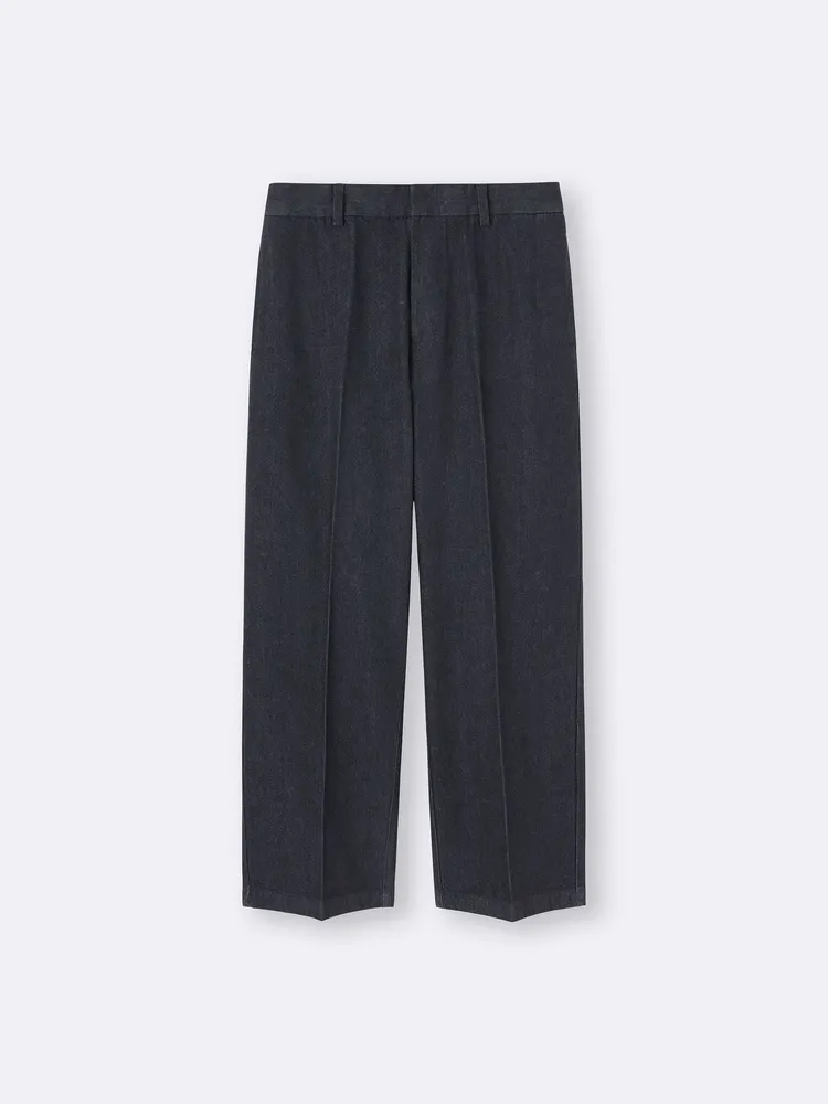 GU斜紋寬版直筒褲，優惠價790元。品牌提供