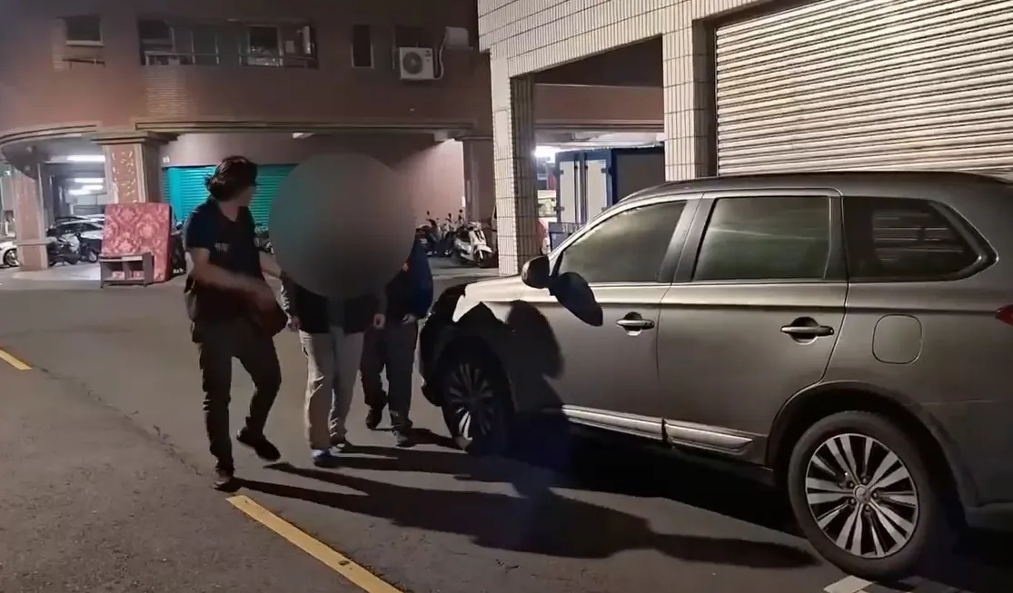 鄭男在高雄落網。翻攝畫面