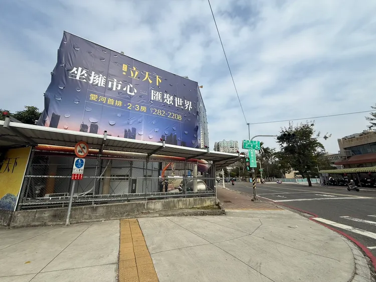 「立.天下」推出超低首付4%，讓購屋族可透過較輕鬆付款方式卡位愛河景觀宅。葉家銘攝