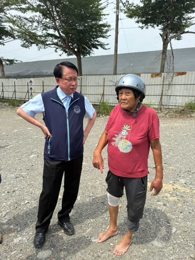 檢察長張春暉在現場聽取民眾心聲。橋檢提供