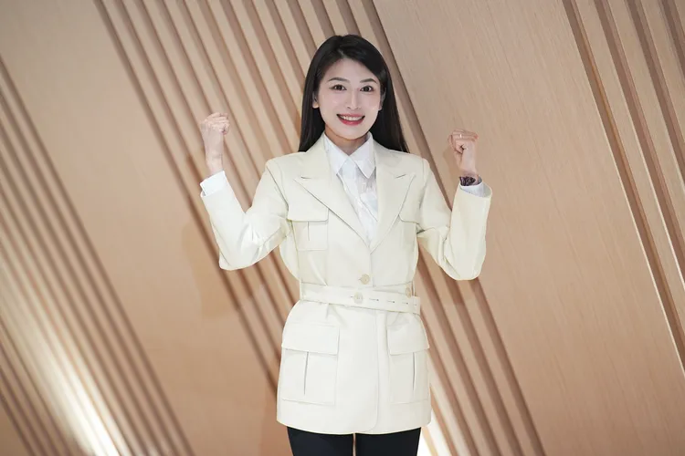 民眾黨台中市西屯區議員參選人劉芩妤接受《壹蘋》專訪。彭欣偉攝