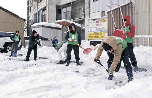 大雪考驗人性！日本爆「大規模停車不付錢」　業者嘆：損失慘重