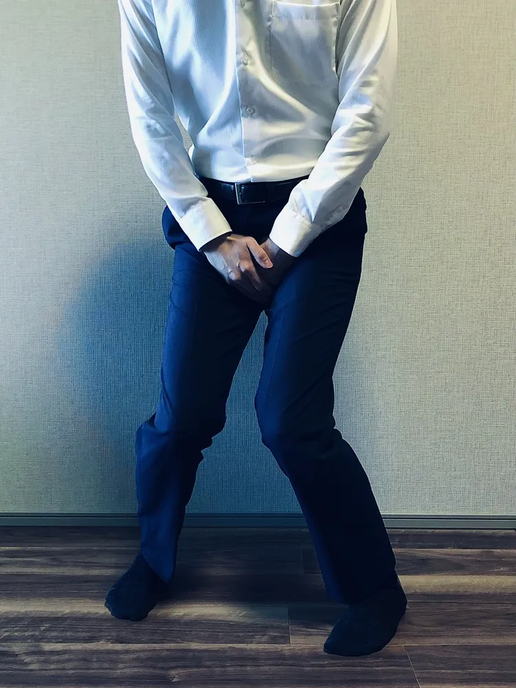 日前有民眾行經國道5號時因尿急臨停路肩，下車隨地便溺挨罰。翻攝photoAC