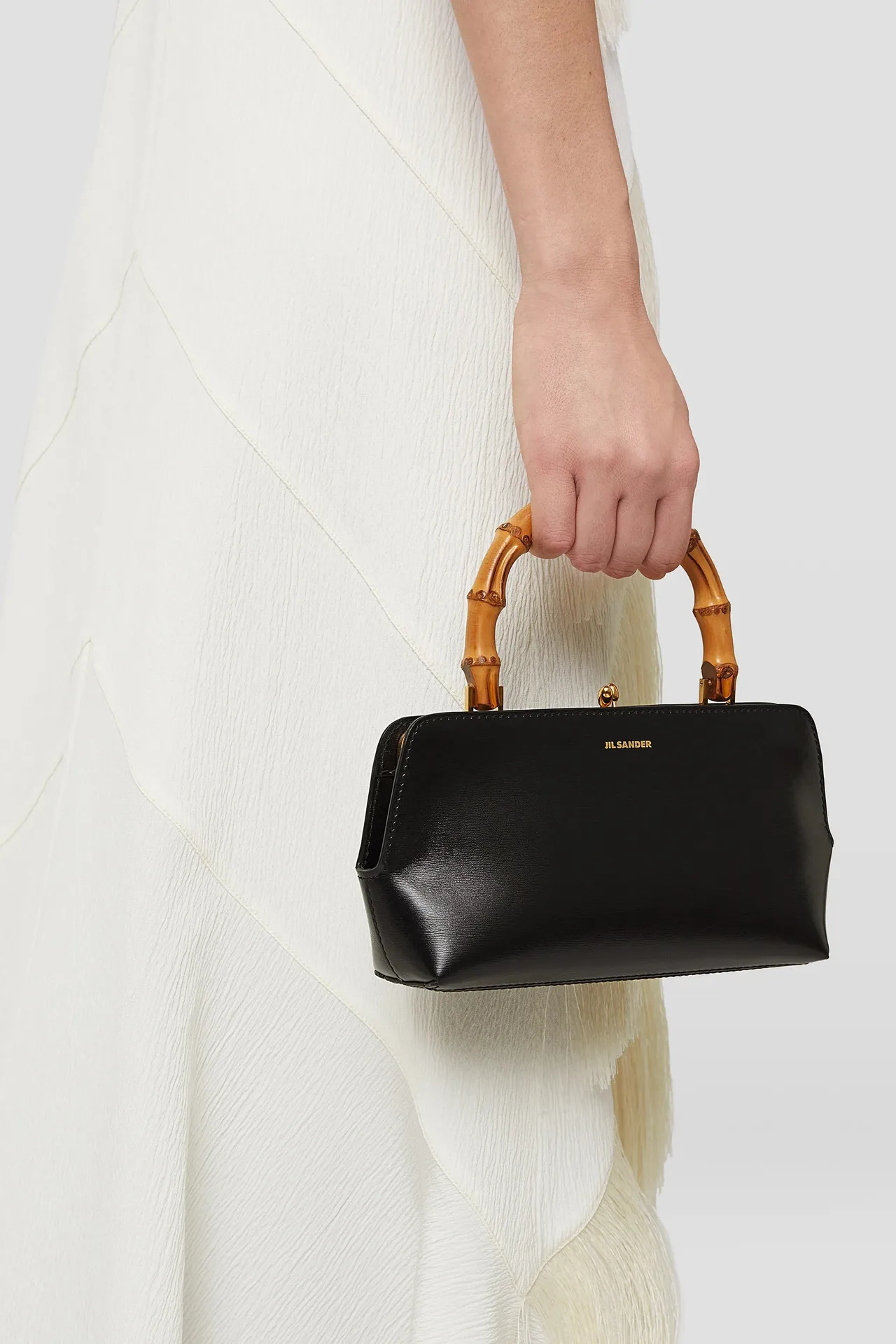 JIL SANDER Goji Bamboo迷你手提包，7萬2600元。品牌提供