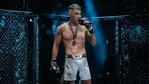 打孫安佐爆紅卻被酸只出張嘴　「燒打雞」點名「金鋼刀」開戰