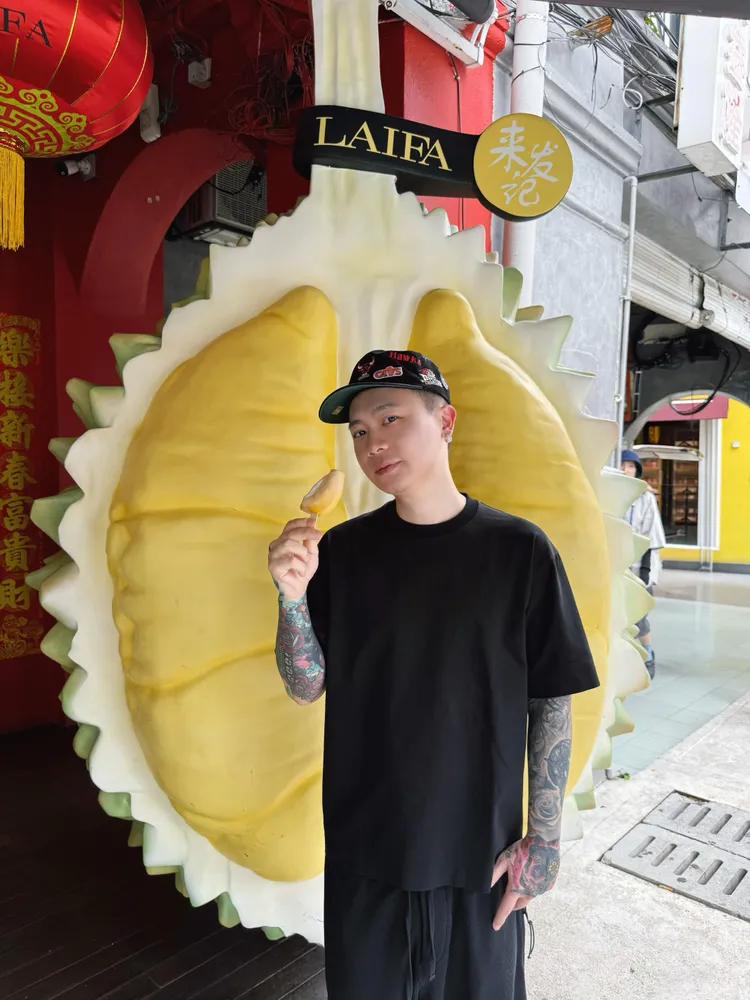 蕭秉治首次品嘗榴槤冰就愛入坑了。相信音樂提供