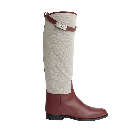 H 帆布與小牛皮拼接長靴，裝飾Kelly旋釦，10萬3400元。品牌提供