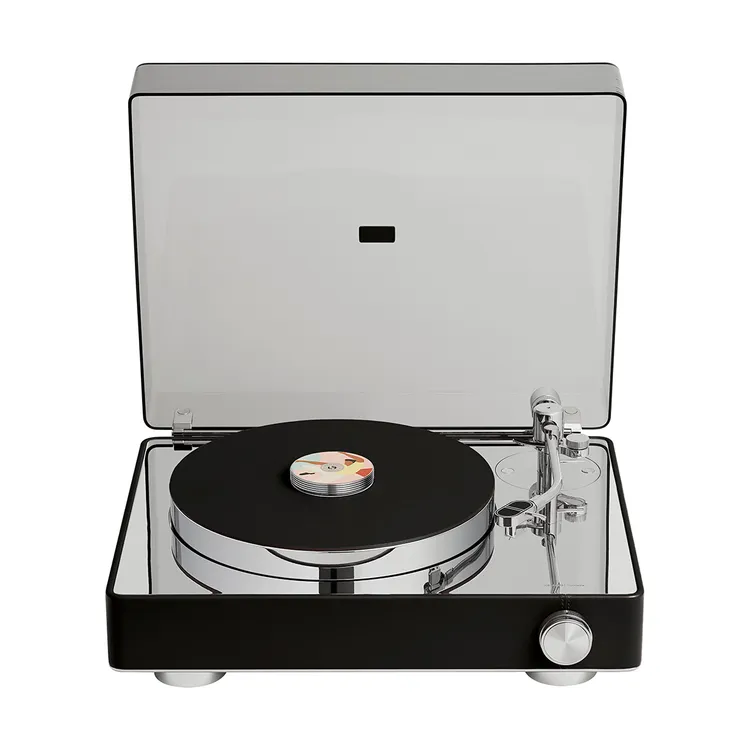 Hermès Turntable 黑膠唱片機，支援播放 33 rpm 和 45 rpm 兩種轉速的唱片，鏡面拋光鉻金屬與 Swift 小牛皮材質，196萬3200元。品牌提供