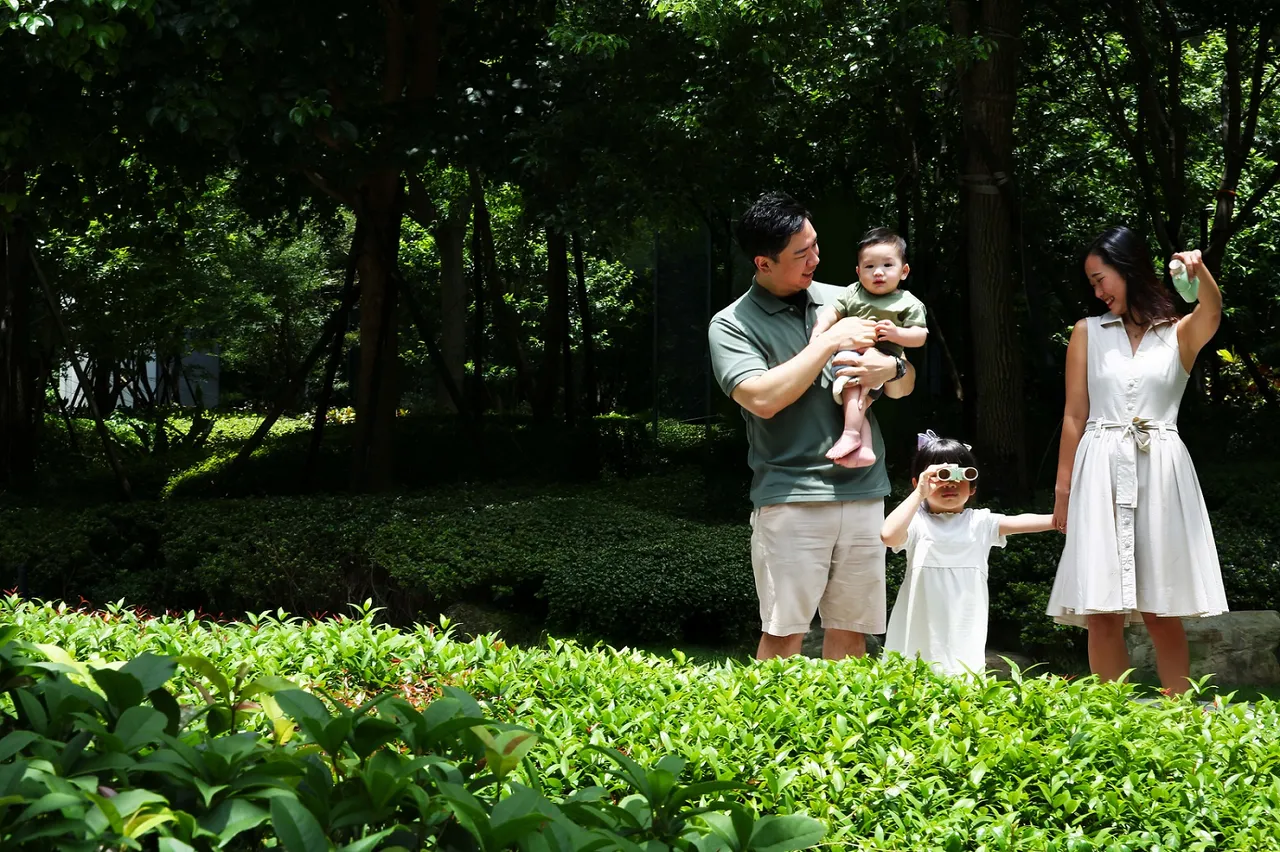 台北萬豪「城市野遊趣」住房專案，含豐盛自助早餐，加贈台北捷運無限搭乘一日票2張、動物園官方紀念鑰匙圈與中城廣場人氣名店「山海豆花」招牌豆花 2份。業者提供