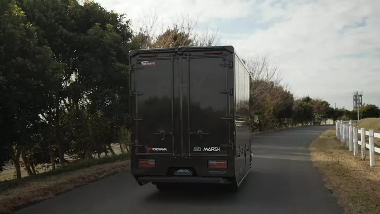 ELF Concept Van採純電動力架構，未來量產版預期支援高功率快充技術，鎖定城市物流與短途配送市場，宣示Isuzu加速電動商用車布局。原廠照片