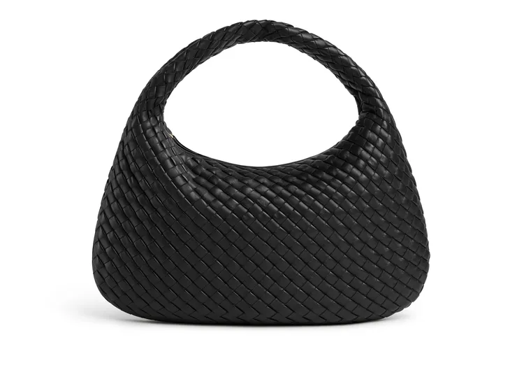 Veneta包款。品牌提供