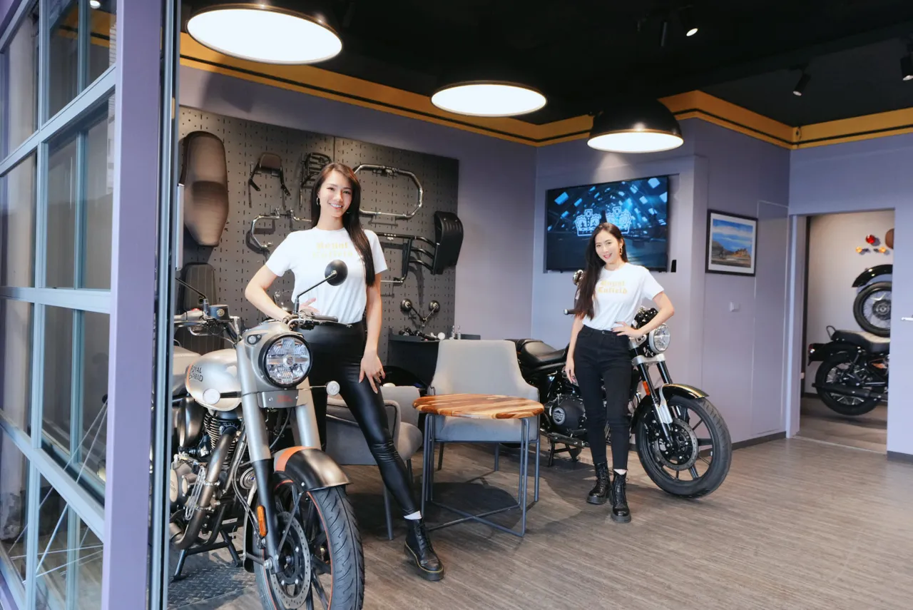 板橋旗艦店規劃完整展示空間，現場提供Royal Enfield 350cc與650cc全車系展示。業者提供