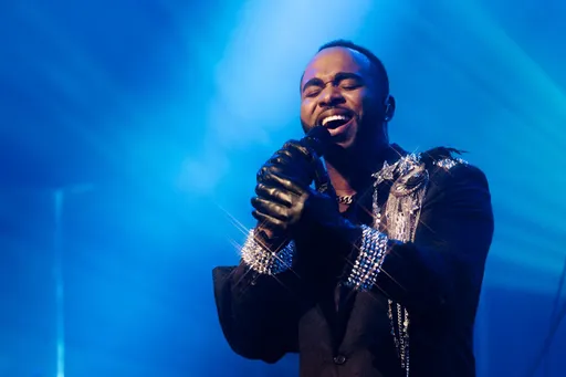 黑人歌手憑《最強的身體》甩肉7公斤爆紅　來台11年終於拿到「永久居留證」