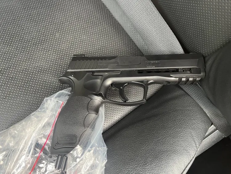 警方查扣槍枝。桃園警分局提供