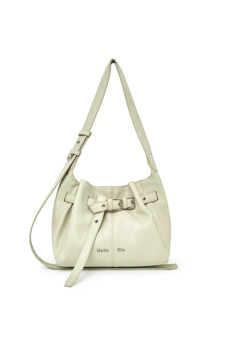 Matin Kim VOLUNN腰帶水桶包，4090元。品牌提供