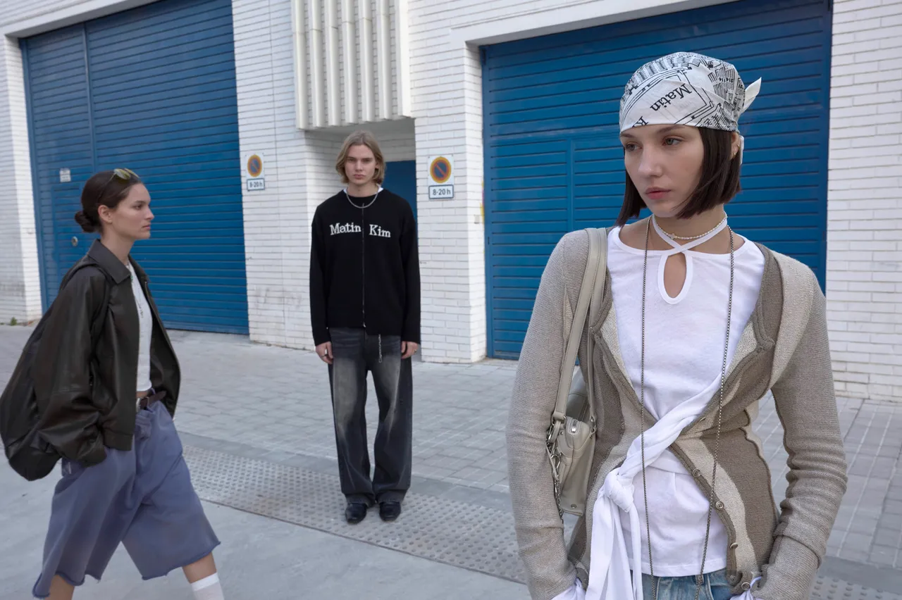 Matin Kim 2026春季系列以GRAFFITI塗鴉元素結合BOHE波西米亞的嬉皮神韻。品牌提供