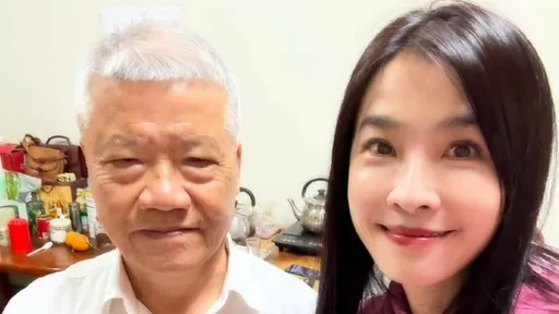 小嫻失去媽媽的第一個新年！包大紅包給爸爸　上香：會照顧好自己