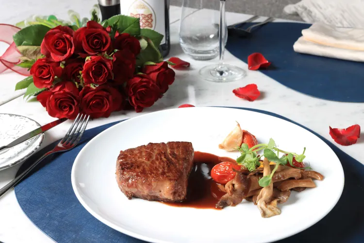 SEEDS大地義式餐廳義式饗宴，品賞定價2380元+ 10% / 人（圖片僅供示意，餐點以實物為準）。業者提供